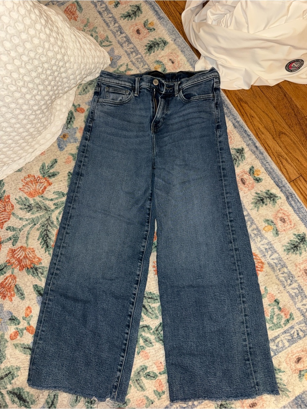 Banana Republic Wide-Leg Cropped Jeans in Dark Indigo